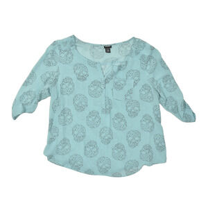 Torrid Plus Size 2 Teal Blue Skull Star Print Sheer Henley Blouse Roll Tab Sleev
